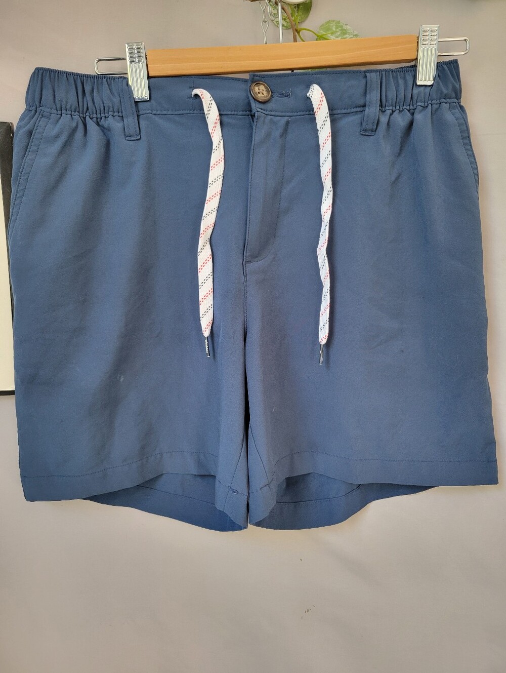 Chubbies Men's Everywear 6" Performance Shorts Blue L